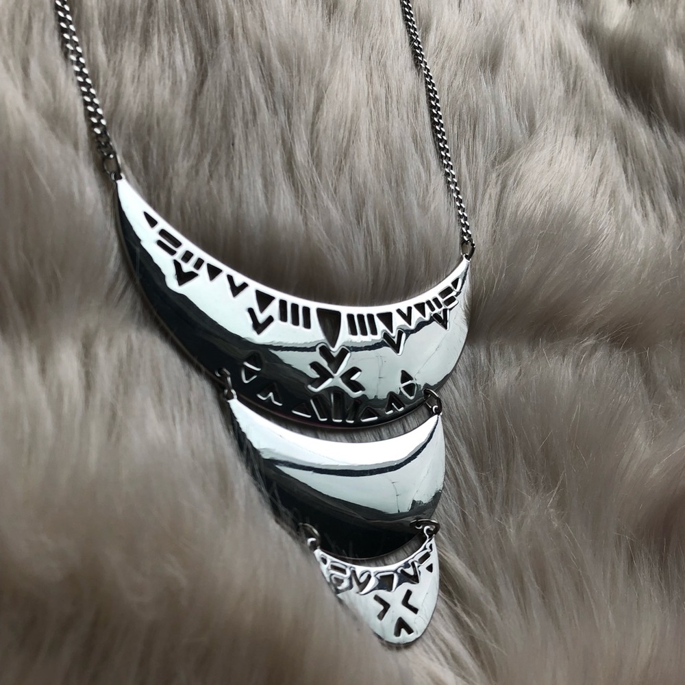 Express Necklace